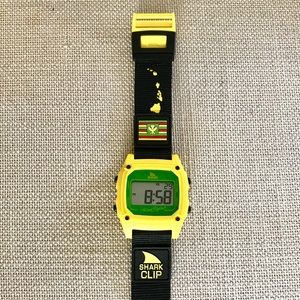 SHARK CLASSIC CLIP HAWAII BLACK YELLOW